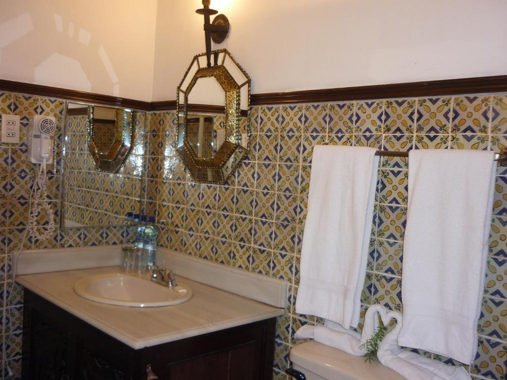 Hotel Casa Noble Antigua Room photo